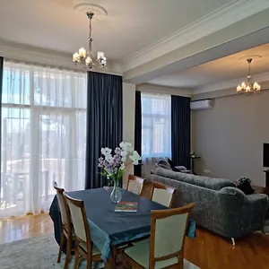 Mayden Family Apartment Baku